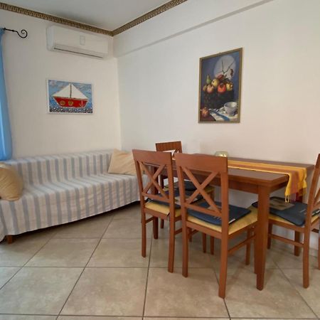 Roula Apartment Neoi Poroi Exterior photo